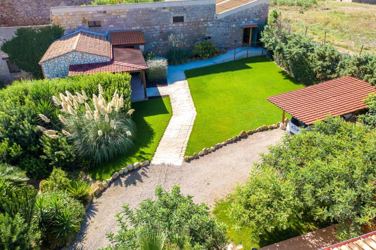 Il Rudere Apartment Gonnesa Bagian luar foto