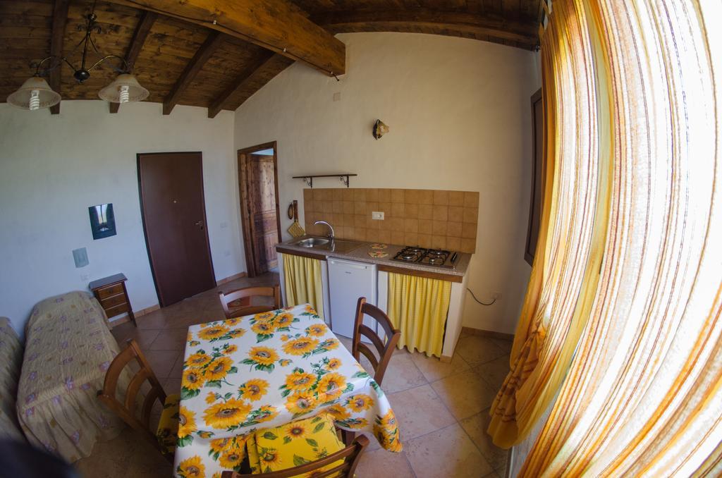 Il Rudere Apartment Gonnesa Ruang foto